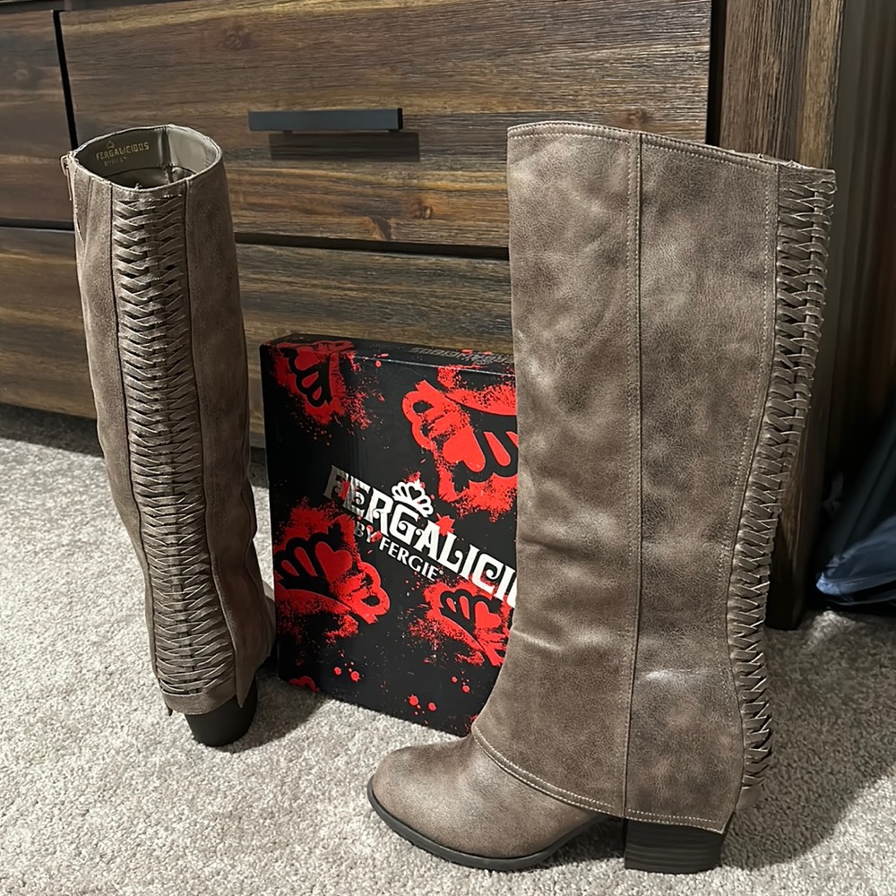 Fergalicious by Fergie Lundry “Sand” Brown Boots, 9M